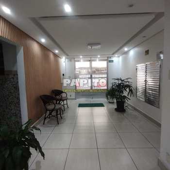 Kitnet em Praia Grande, bairro Ocian