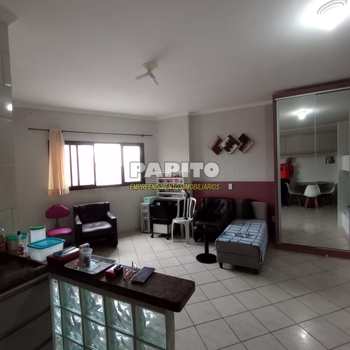 Kitnet em Praia Grande, bairro Tupi