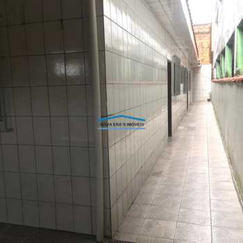 Casa em São Vicente, bairro Parque Continental