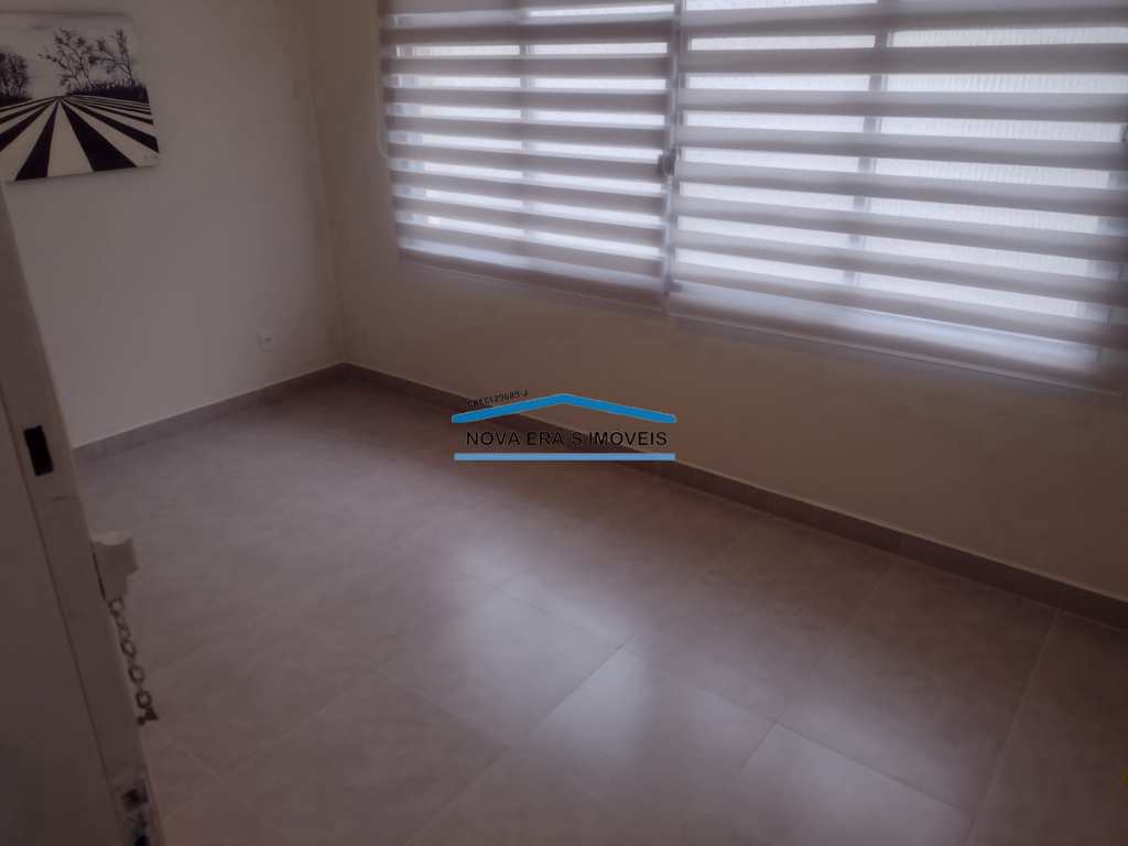 Apartamento em São Vicente, no bairro Itararé
