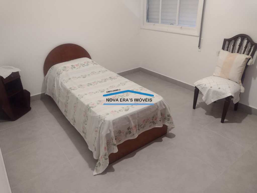 Apartamento em São Vicente, no bairro Itararé