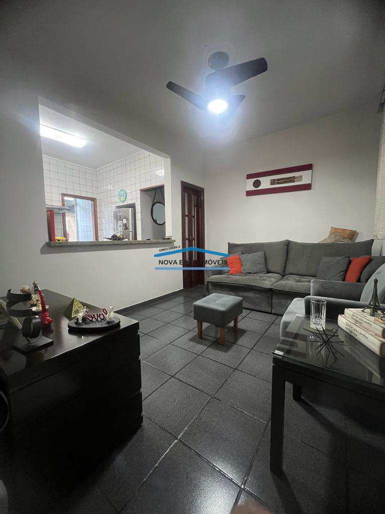 Apartamento em São Vicente, no bairro Vila São Jorge