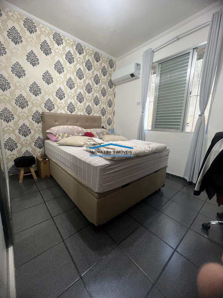 Apartamento em São Vicente, no bairro Vila São Jorge