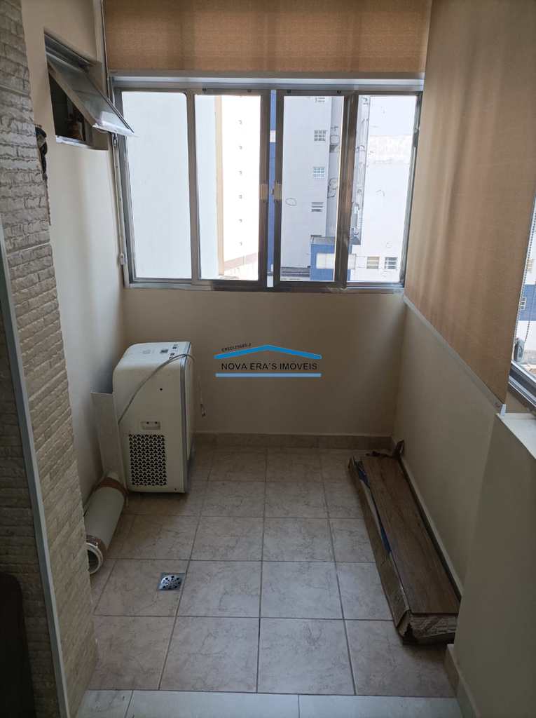 Apartamento em São Vicente, no bairro Itararé
