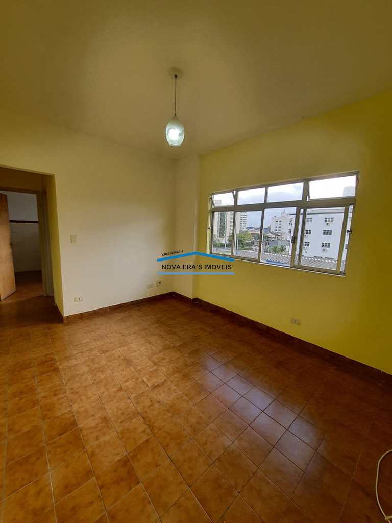 Apartamento em São Vicente, no bairro Vila Valença