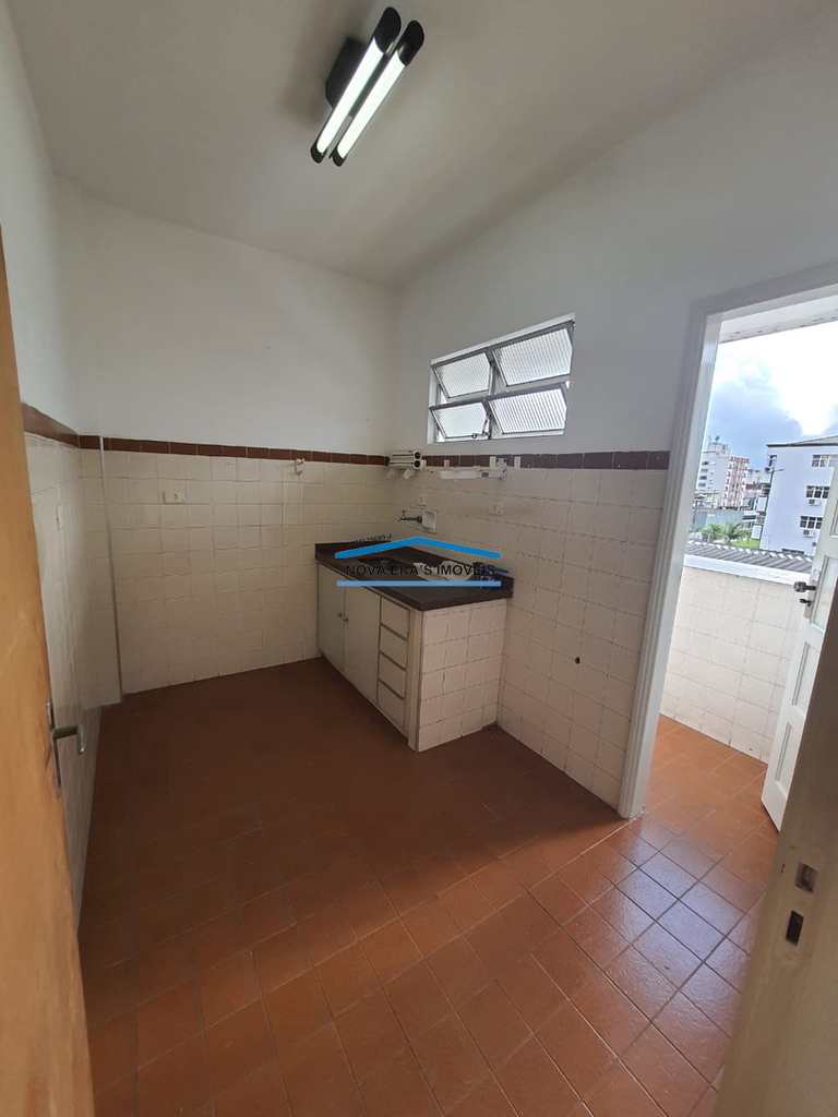 Apartamento em São Vicente, no bairro Vila Valença