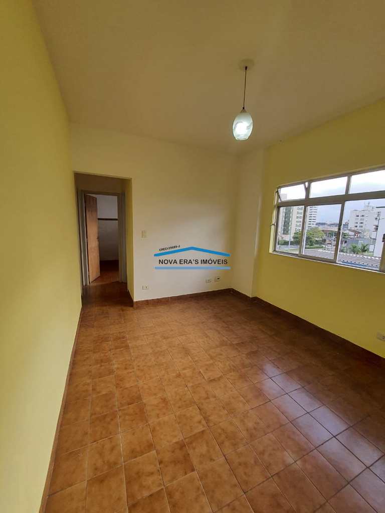 Apartamento em São Vicente, no bairro Vila Valença