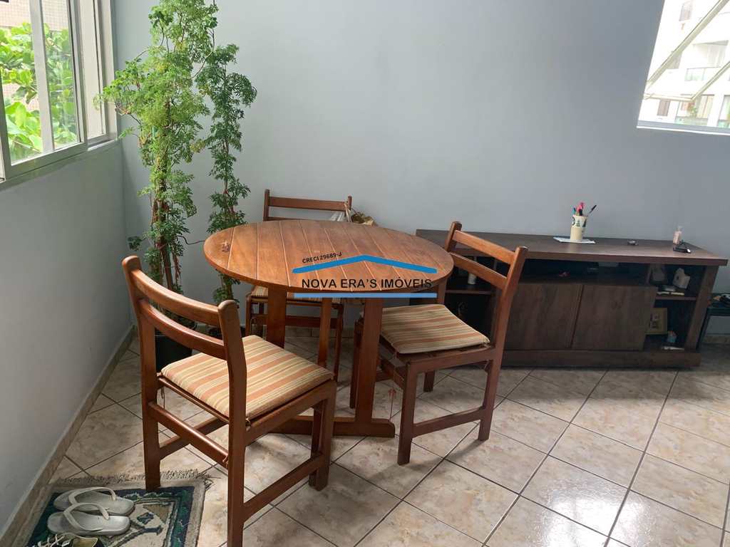 Apartamento em São Vicente, no bairro Itararé