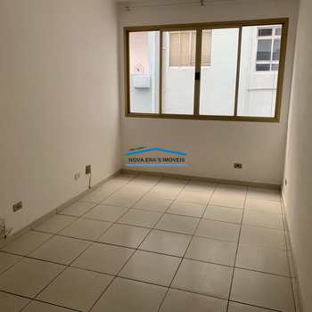 Apartamento em São Vicente, bairro Itararé