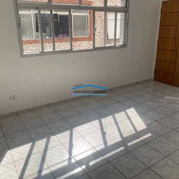 Apartamento em São Vicente, bairro Vila Valença