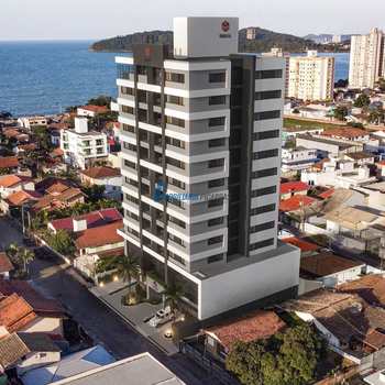 Apartamento em Balneário Piçarras, bairro Centro
