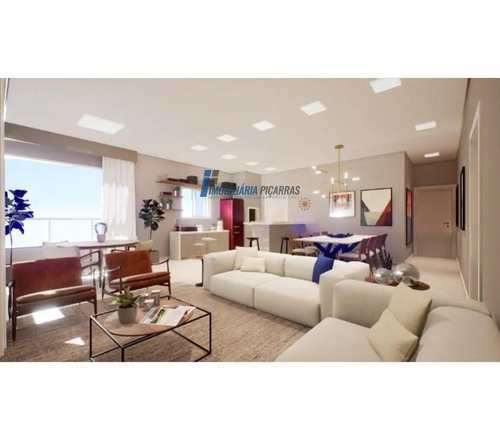 Apartamento, código 83 em Balneário Piçarras, bairro Centro