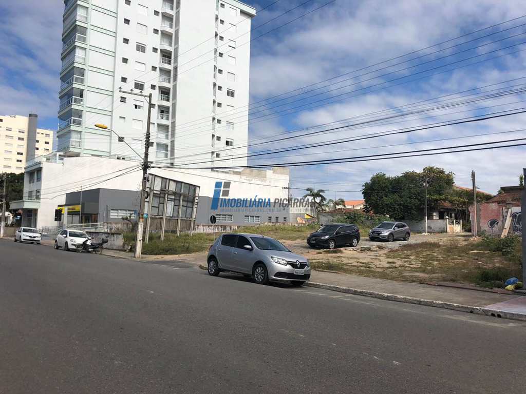Terreno em Balneário Piçarras, no bairro Centro