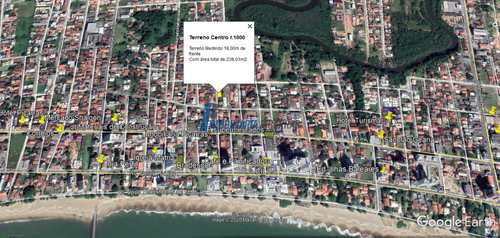 Terreno, código 129 em Balneário Piçarras, bairro Centro