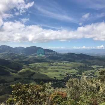 Condomínio em Santo Antônio do Pinhal, no bairro Centro