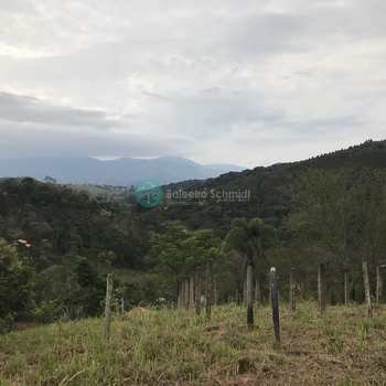Condomínio em Santo Antônio do Pinhal, no bairro Pinhalzinho