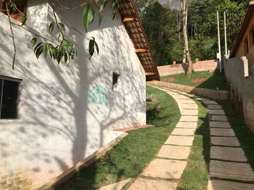 Casa, código 15 em Santo Antônio do Pinhal, bairro Aprox 2 Km do Centro