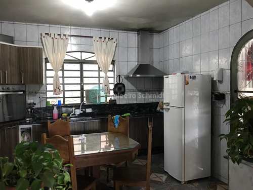 Casa, código 26 em Santo Antônio do Pinhal, bairro Centro