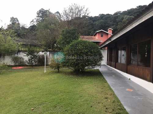 Casa, código 225 em Santo Antônio do Pinhal, bairro Centro