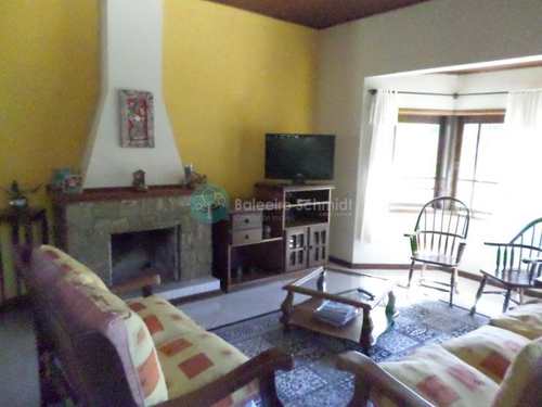 Casa, código 188 em Santo Antônio do Pinhal, bairro 7 Km do Centro