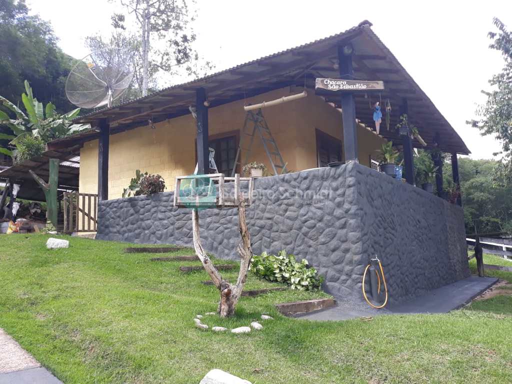 Casa em Santo Antônio do Pinhal, no bairro 7 Km do Centro