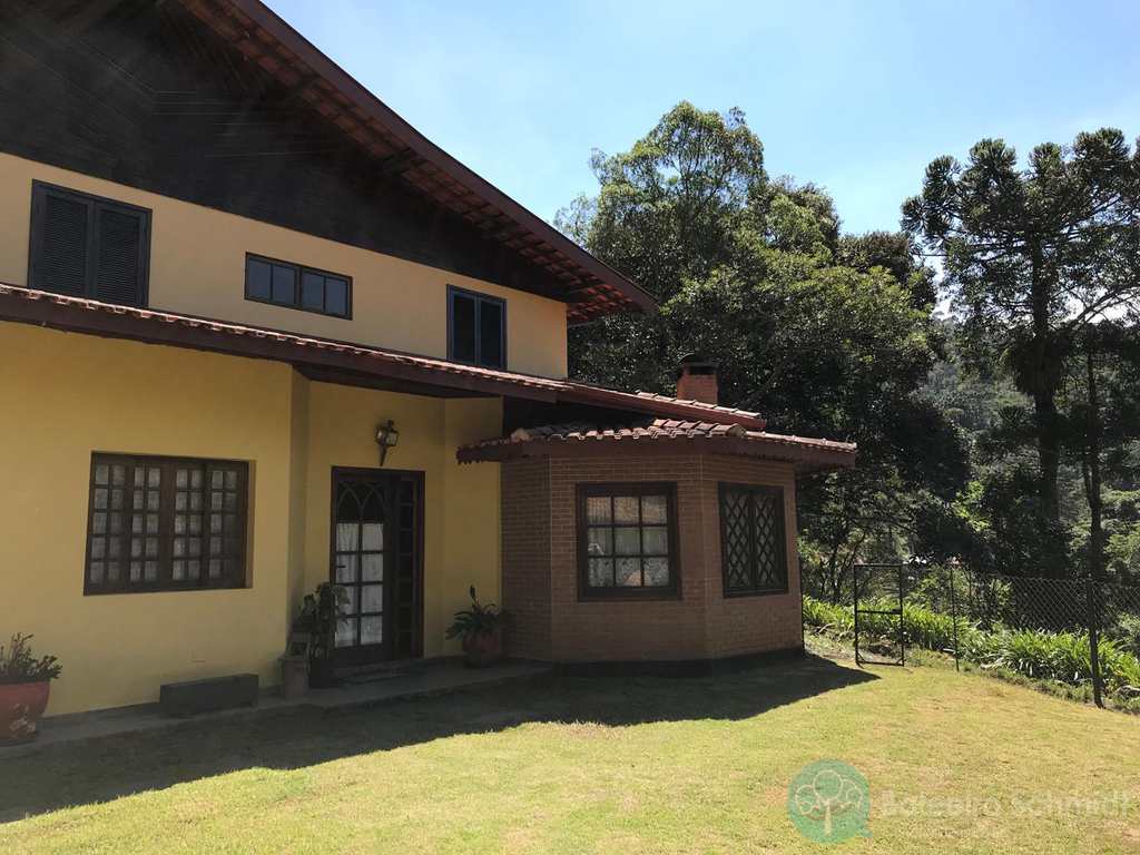 Casa em Santo Antônio do Pinhal, no bairro Aprox 2 Km do Centro