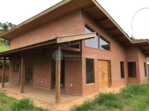 Casa, código 328 em Santo Antônio do Pinhal, bairro Proximo Ao Centro