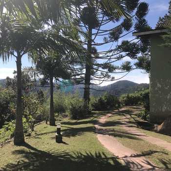 Casa em Santo Antônio do Pinhal, bairro Aproxi 10 Km do Centro