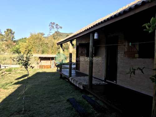 Casa, código 382 em Santo Antônio do Pinhal, bairro Centro
