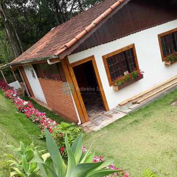 Casa em Santo Antônio do Pinhal, bairro Centro