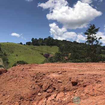 Terreno em Santo Antônio do Pinhal, bairro Proximo Ao Centro