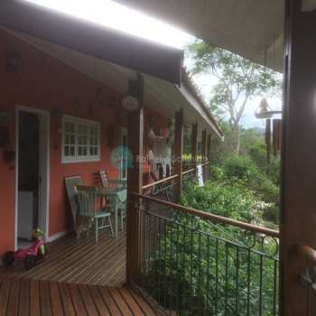 Casa de Condomínio em Santo Antônio do Pinhal, bairro Aprox 2 Km do Centro