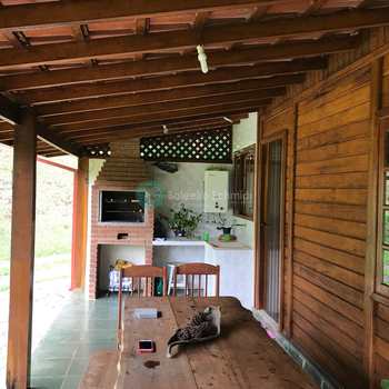 Casa em Santo Antônio do Pinhal, bairro Aproxi 3 Km do Centro
