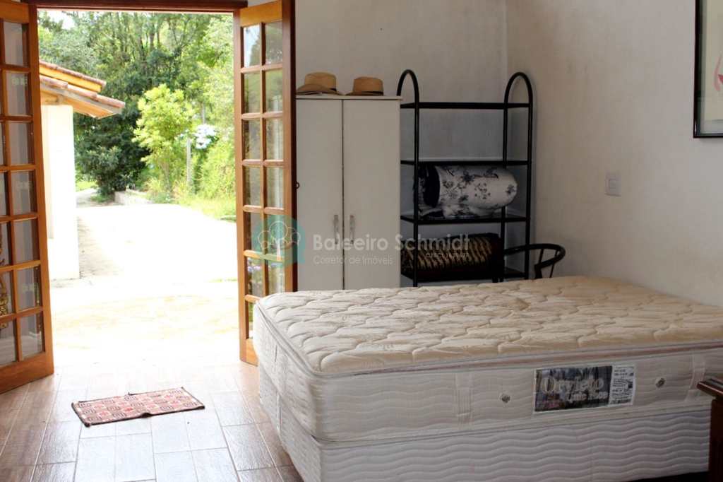 Sítio em Santo Antônio do Pinhal, no bairro Rural