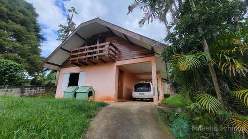 Casa, código 842 em Santo Antônio do Pinhal, bairro Centro