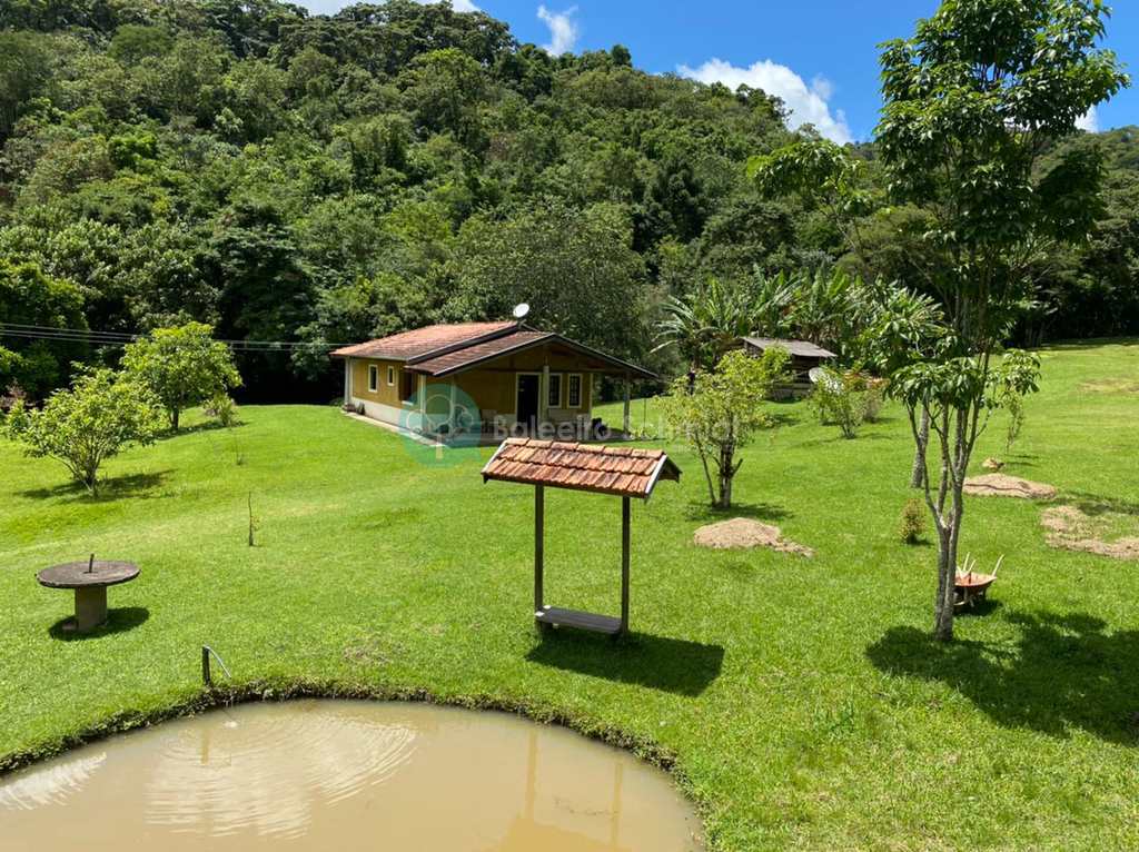 Casa em Santo Antônio do Pinhal, no bairro 6 Km
