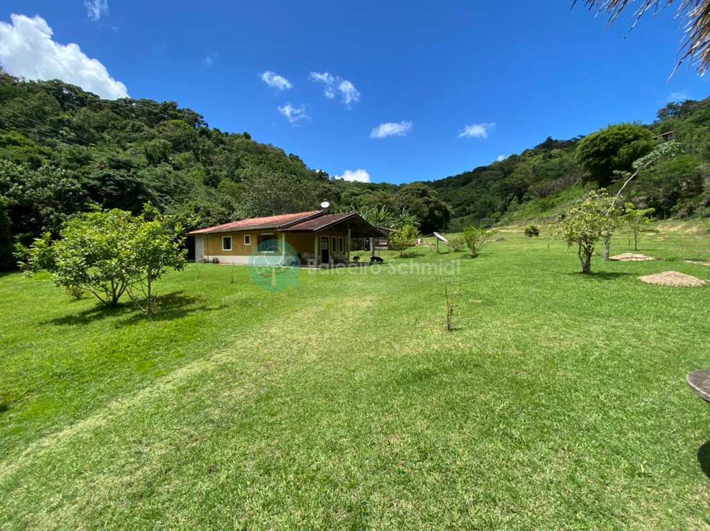 Casa em Santo Antônio do Pinhal, no bairro 6 Km