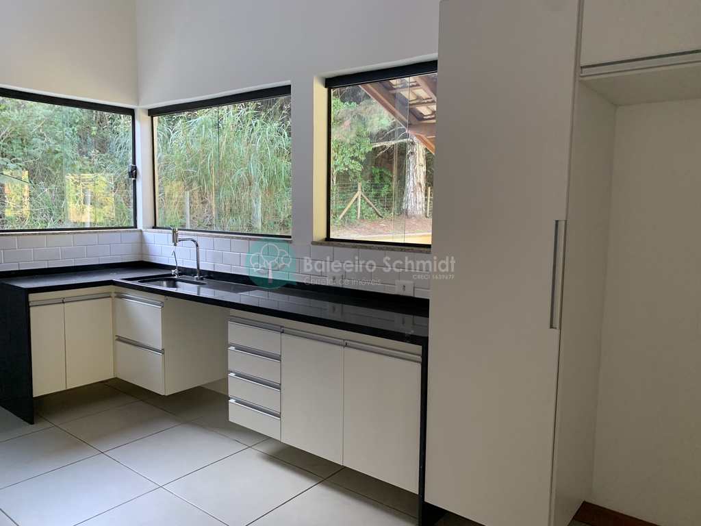 Casa de Condomínio em Santo Antônio do Pinhal, no bairro Condominio Country Club