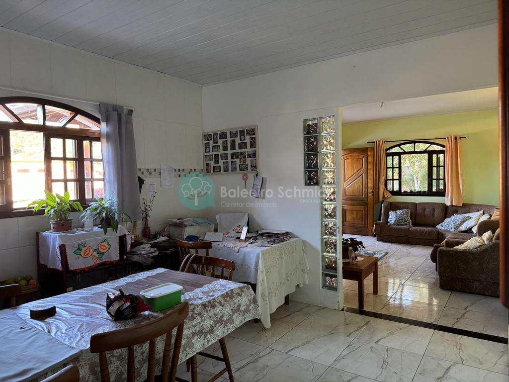 Casa em Santo Antônio do Pinhal, no bairro Proximo Ao Centro