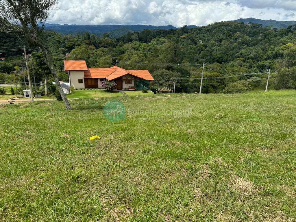 Terreno de Condomínio em Santo Antônio do Pinhal, no bairro Proximo Ao Centro