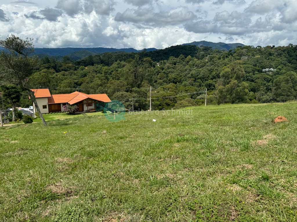 Terreno de Condomínio em Santo Antônio do Pinhal, no bairro Proximo Ao Centro