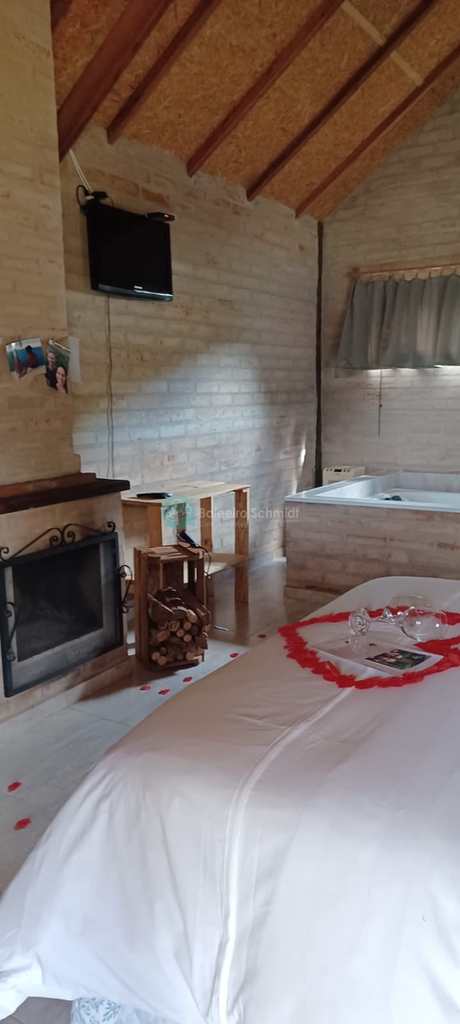 Casa Comercial em Santo Antônio do Pinhal, no bairro Centro