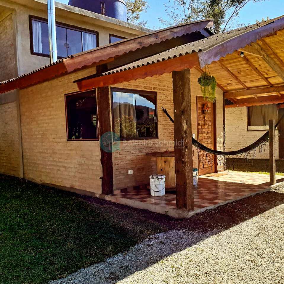Casa Comercial em Santo Antônio do Pinhal, no bairro Centro