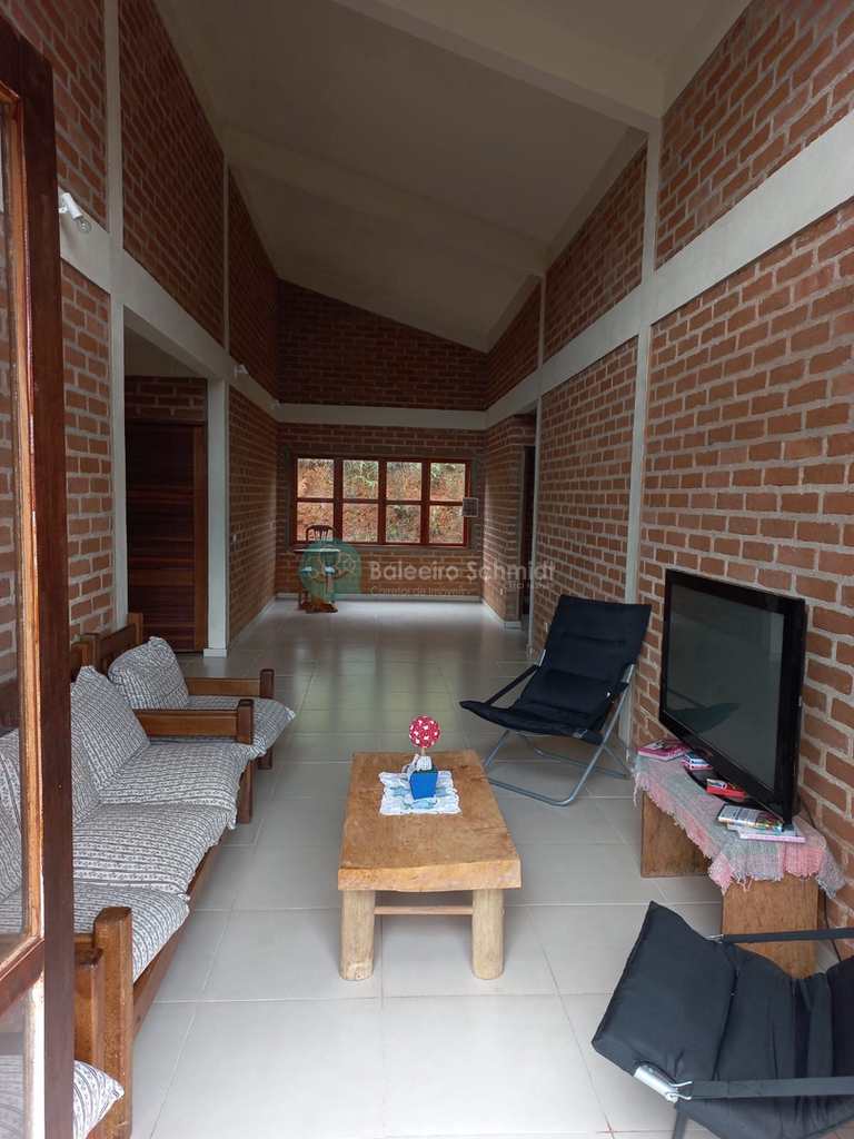 Casa em Santo Antônio do Pinhal, no bairro Centro
