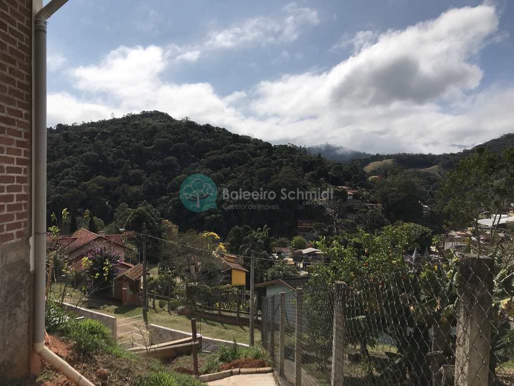 Casa em Santo Antônio do Pinhal, no bairro Centro