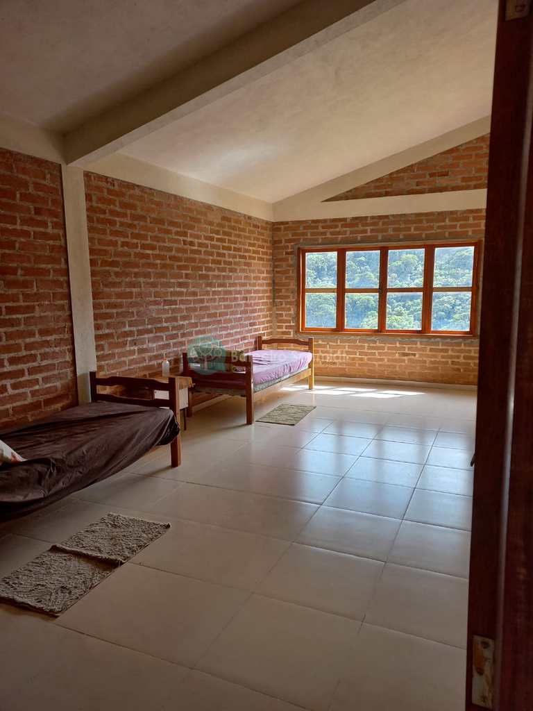 Casa em Santo Antônio do Pinhal, no bairro Centro