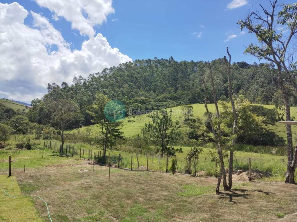 Casa em Santo Antônio do Pinhal, no bairro Proximo Ao Centro