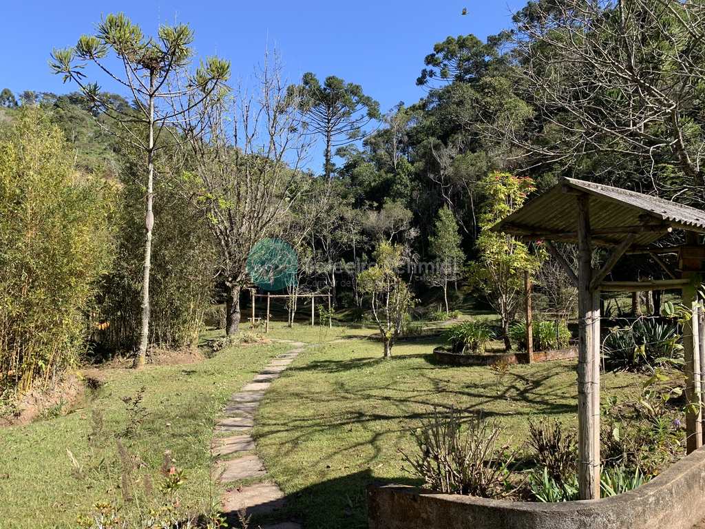 Sítio em Santo Antônio do Pinhal, no bairro Zona Rural
