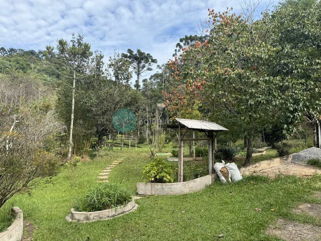 Sítio em Santo Antônio do Pinhal, no bairro Zona Rural