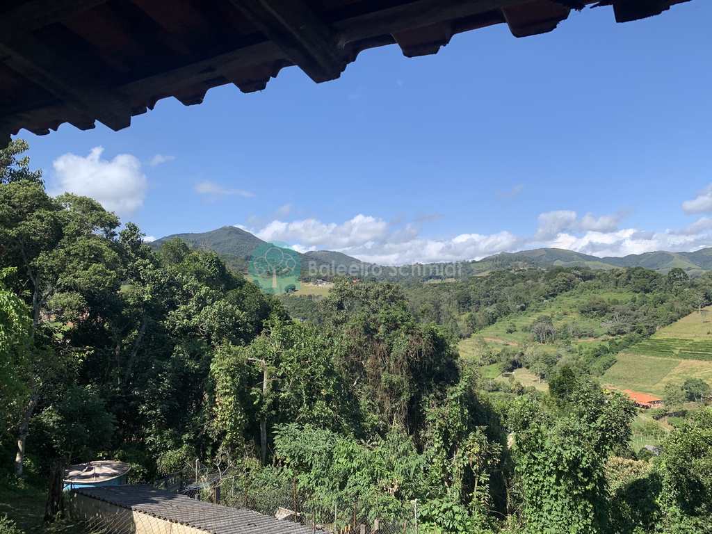 Casa em Santo Antônio do Pinhal, no bairro Aproxi 3 Km do Centro
